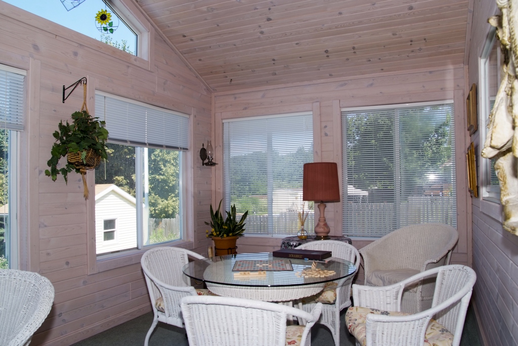 Sunroom1.jpg