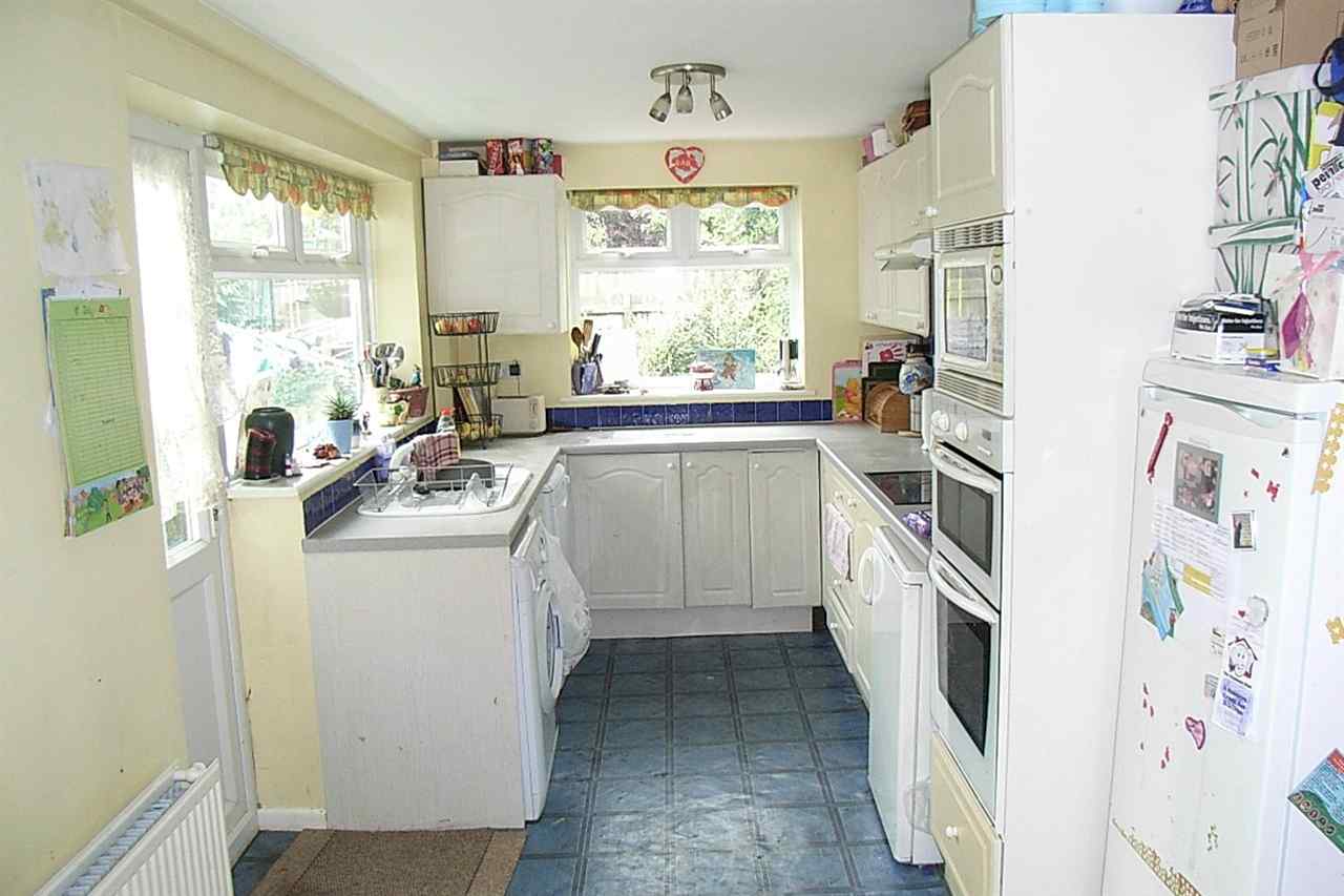 resized-2349823-Kitchen.JPG
