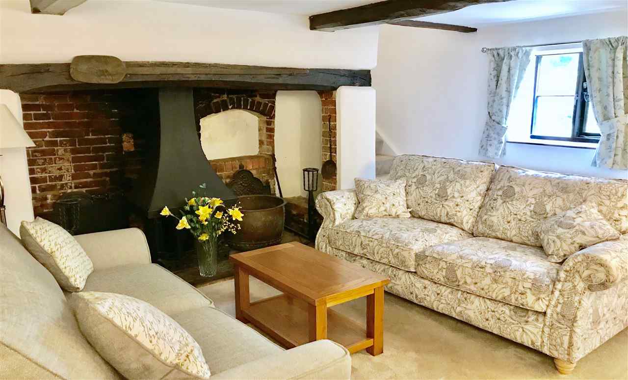 resized-2349823-Galtons-Cottage-lounge-with-Inglenook.jpg