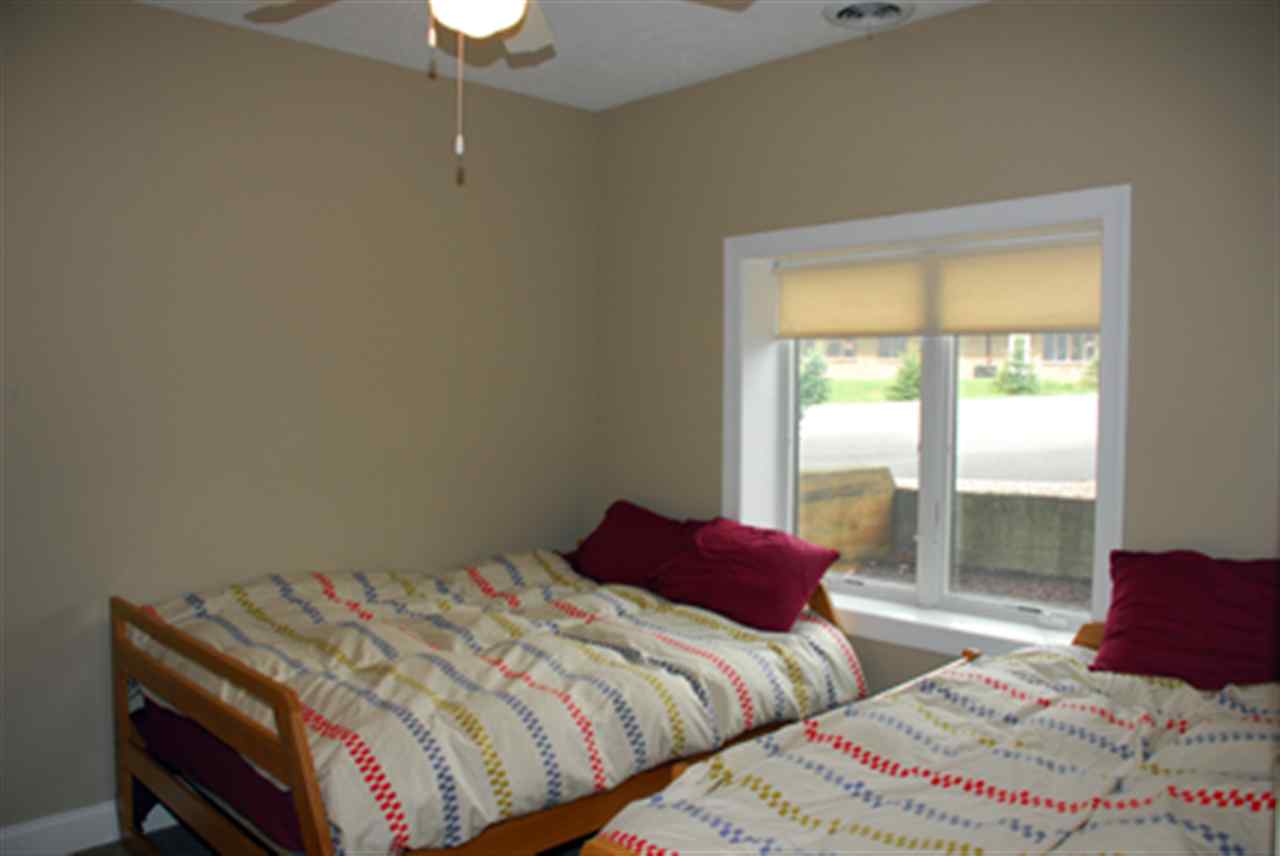 resized-2349823-Aper_bed2.jpg