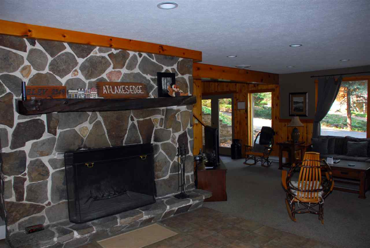 resized-2349823-Sweet_fireplace.jpg