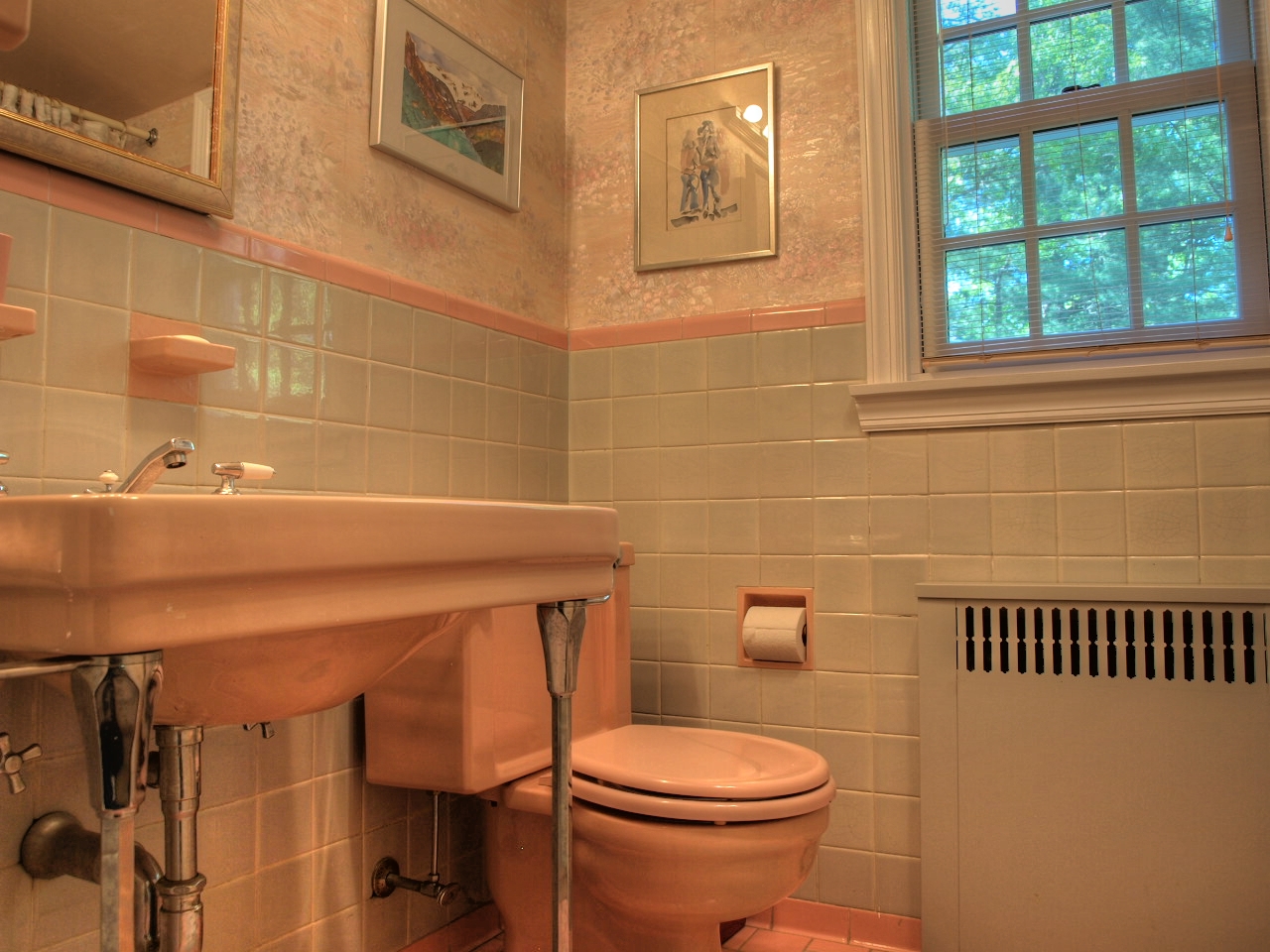 Bathroom2.jpg