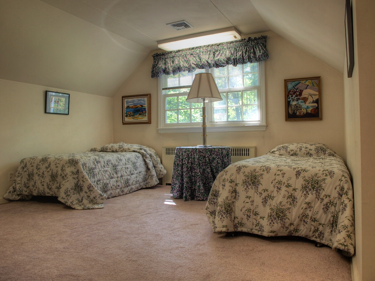 Bedroom3.jpg