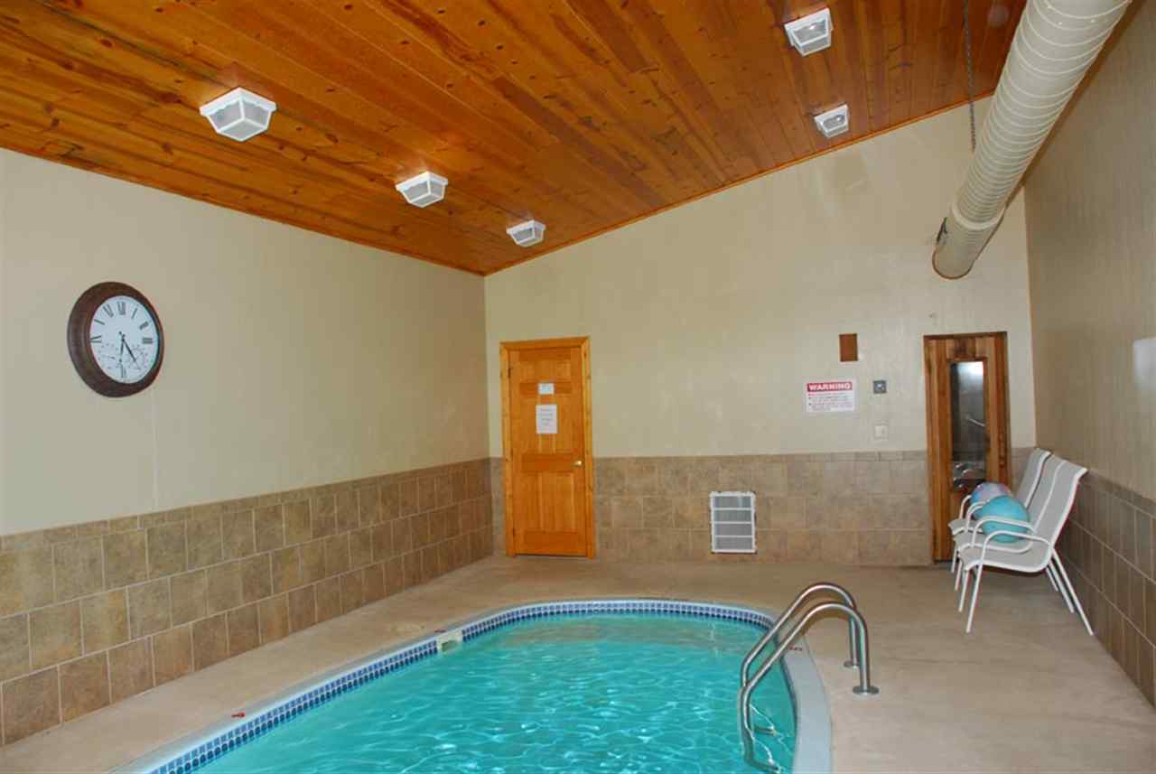 resized-2349823-NoWor_pool2.jpg