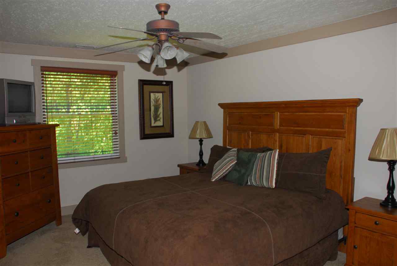 resized-2349823-MTTOP_bed.jpg