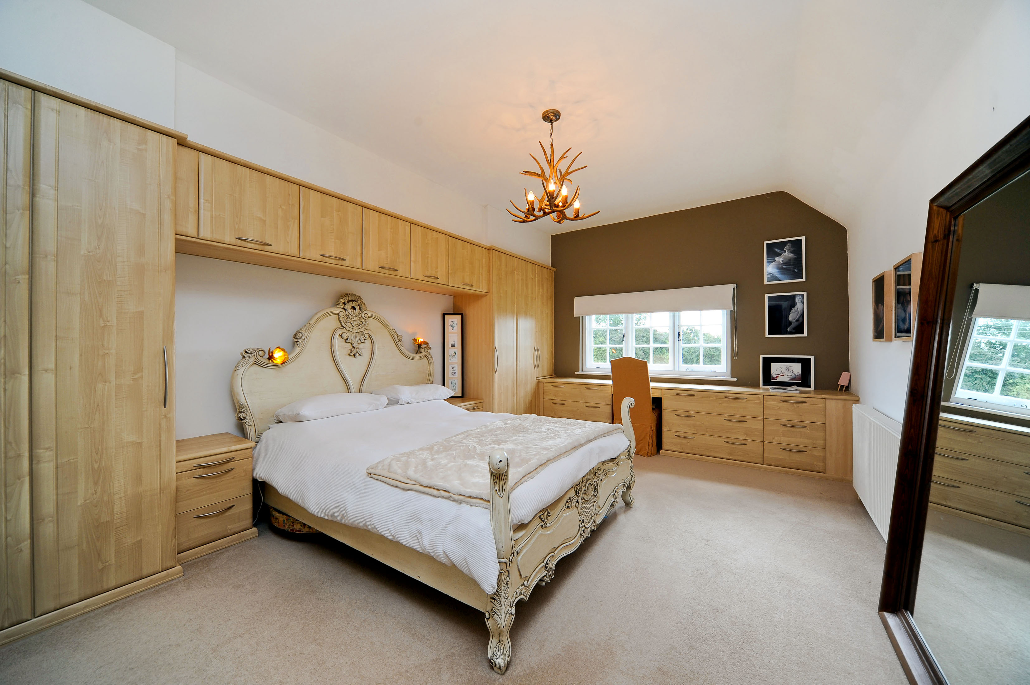 1000031929.Bedroom.jpg