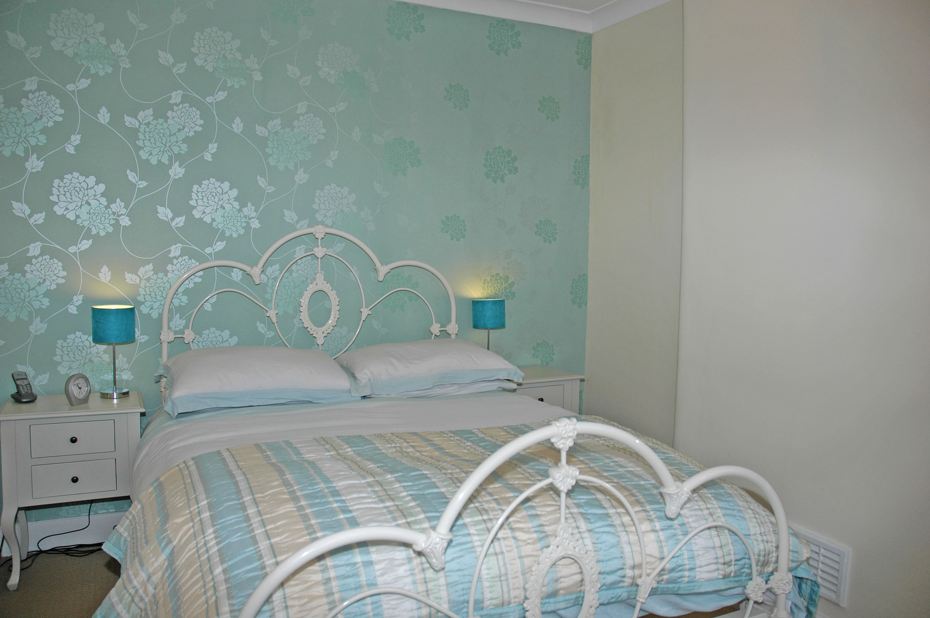 bedroom-1.jpg
