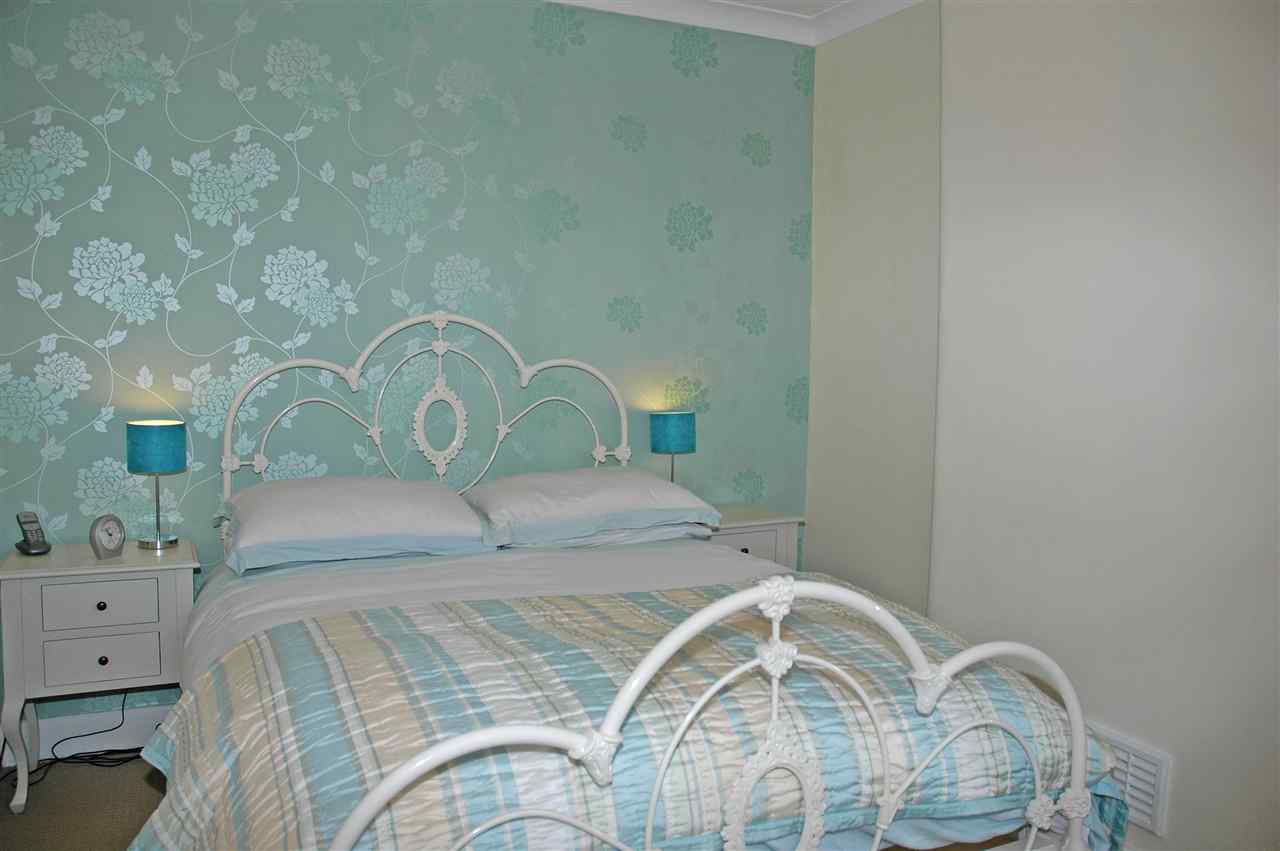 resized-2349823-bedroom-1.jpg