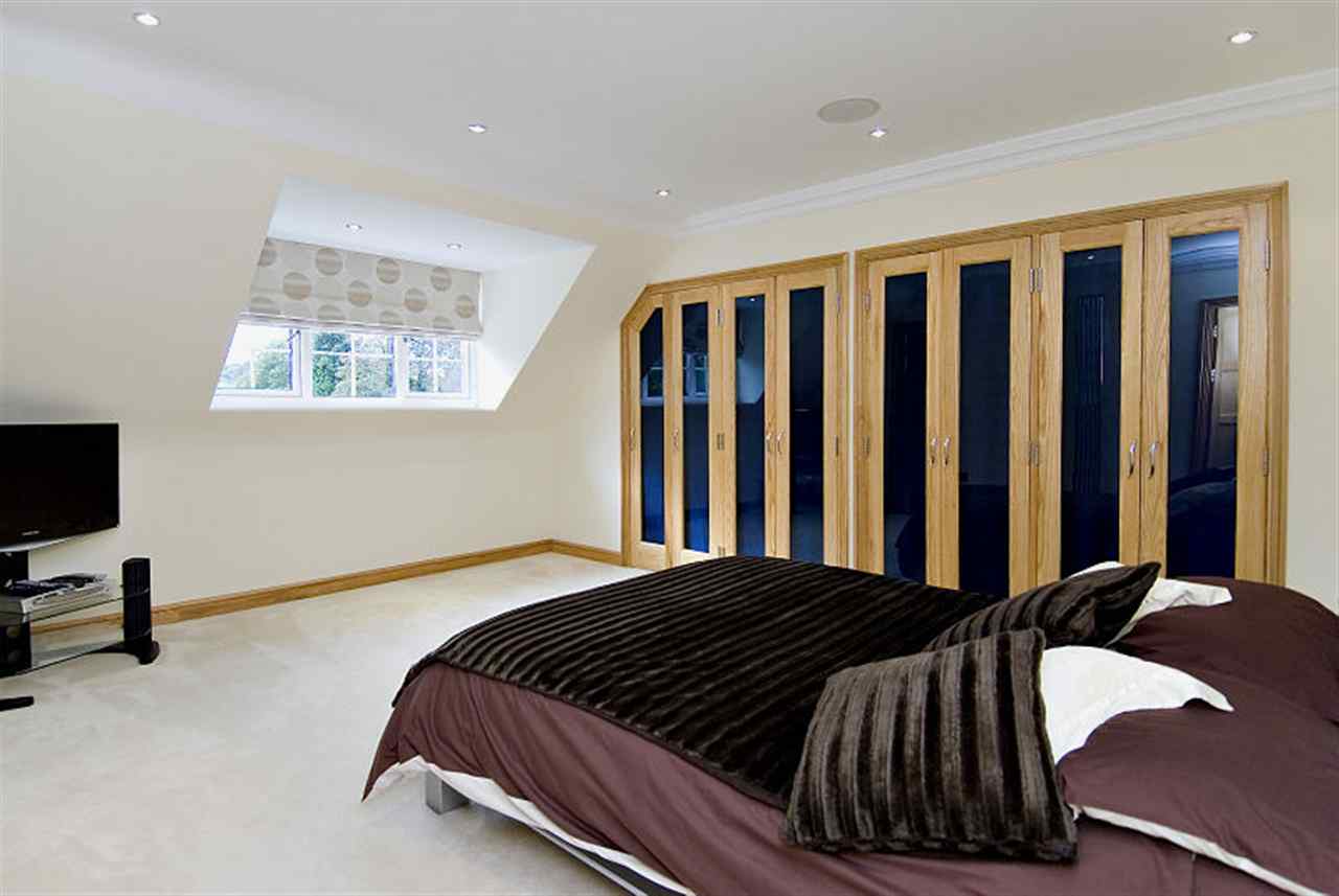 resized-2349823-8073159-bedroom01-800-web.jpg