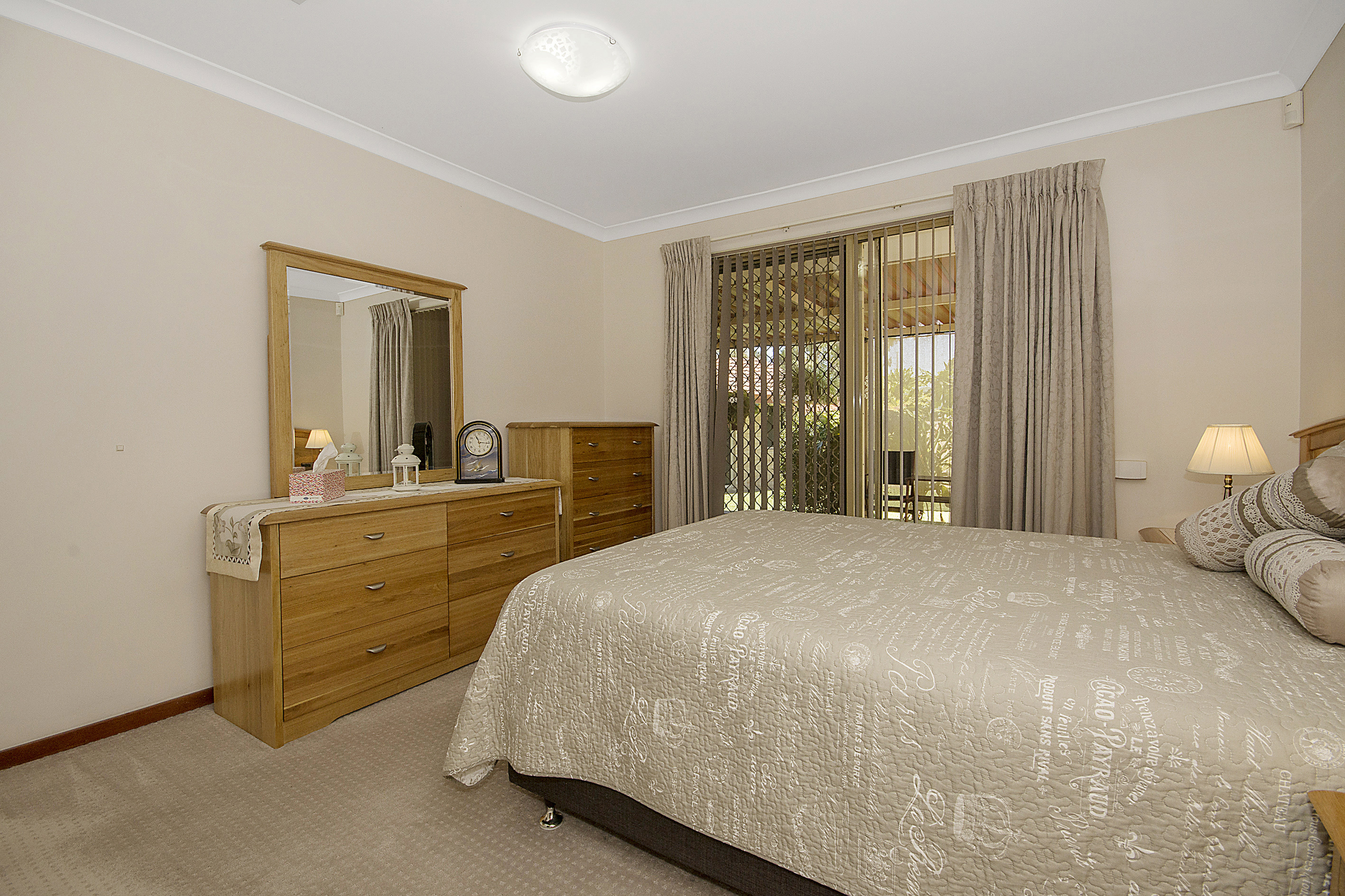 002_Open2view_ID338821-8_Endgate_Court_Parkwood.jpg
