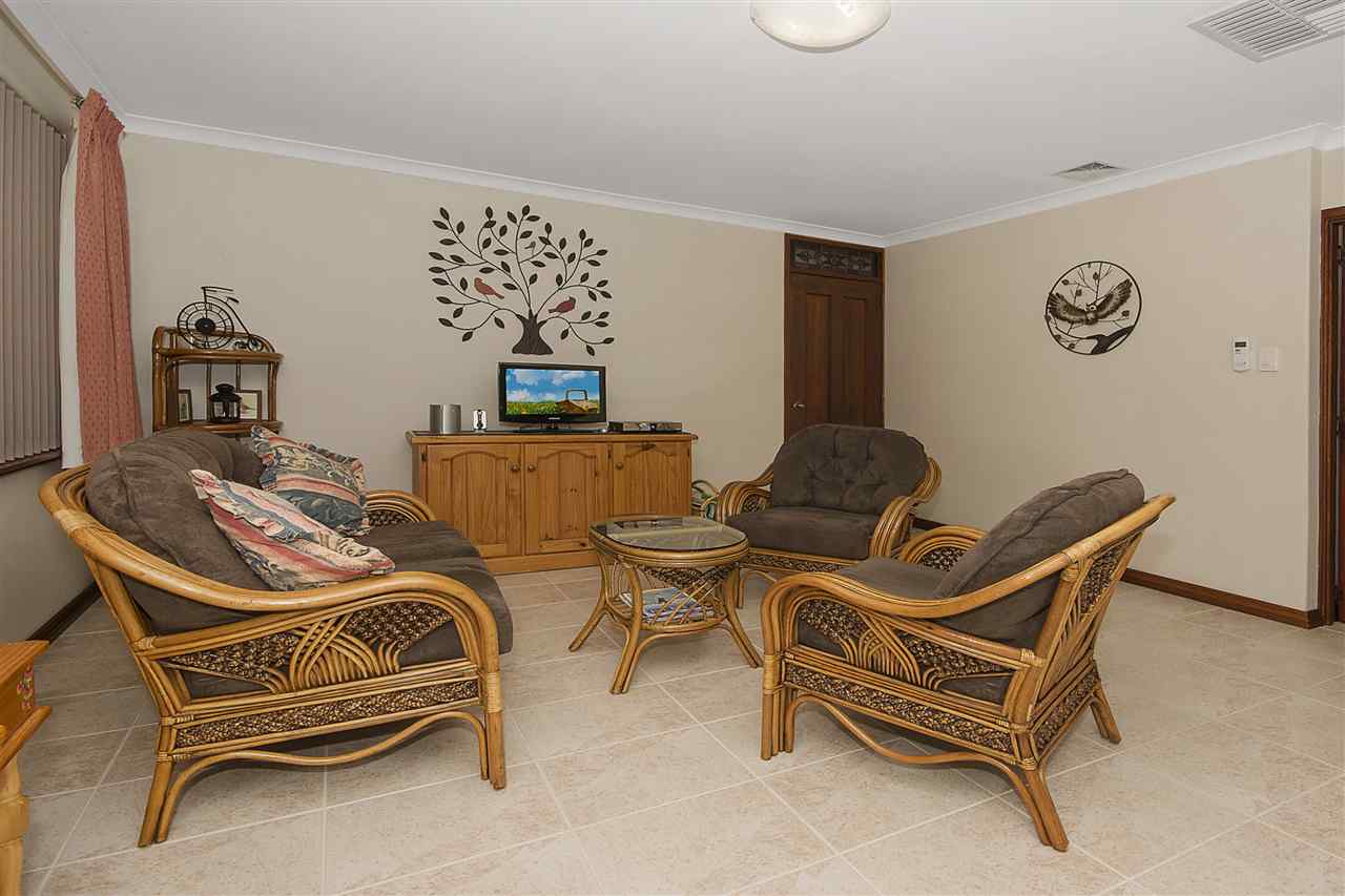 resized-2349823-029_Open2view_ID338821-8_Endgate_Court_Parkwood.jpg