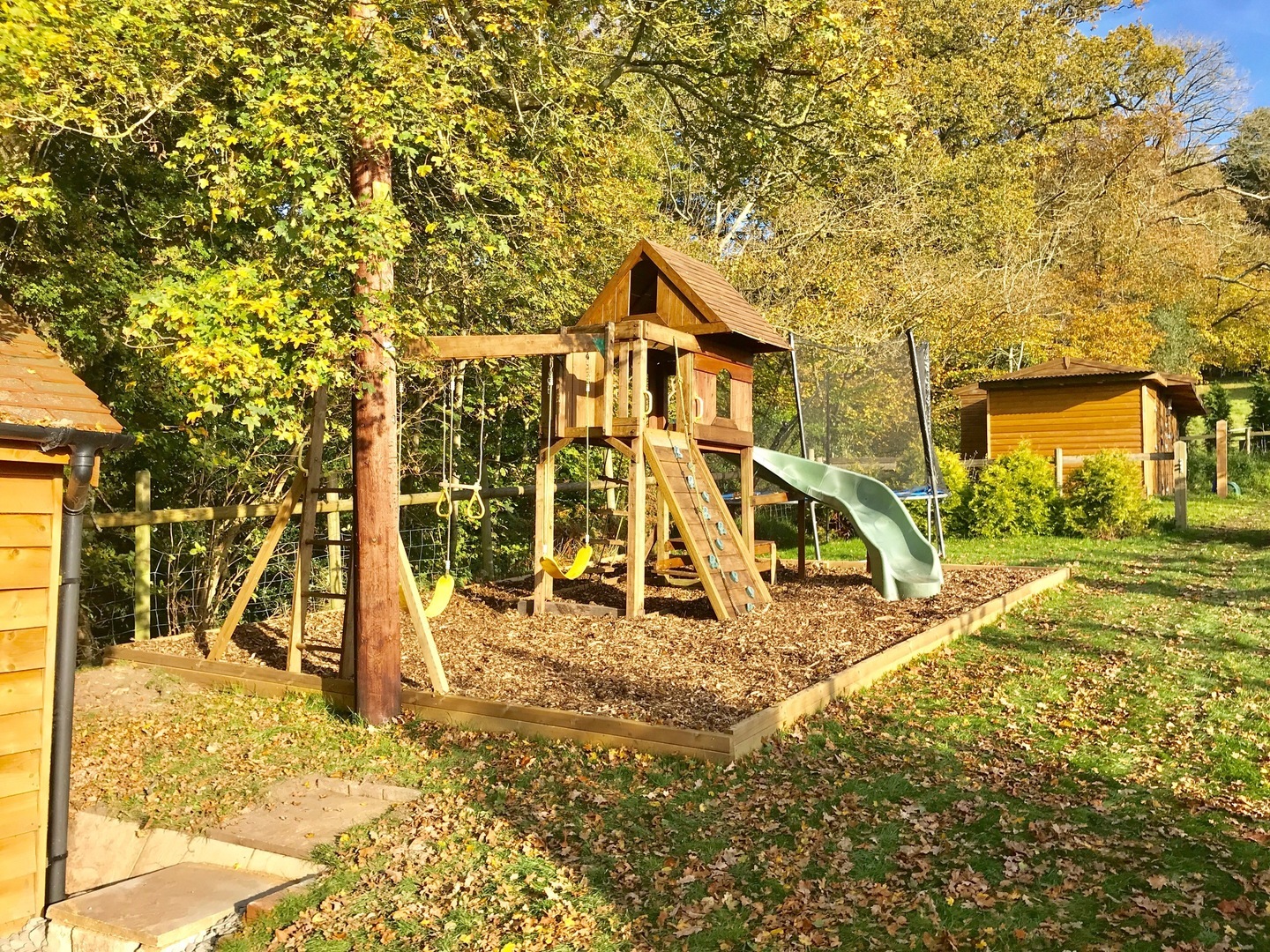 Mews-Hill-play-area.jpg